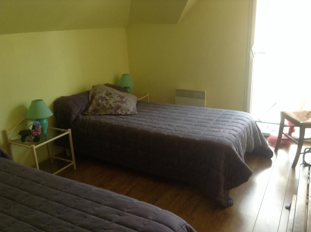 Le Guilloux Bed & Breakfast Saint-Ave Bilik gambar
